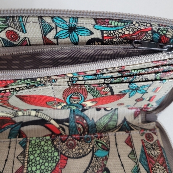 Sakroots Artist Circle 3/4 Zip Around Vegan Polyvinyl Wallet Spirit Desert Print - Picture 5 of 6